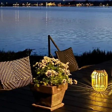 Strandhus Med Panoramaudsigt Ved Anslet Strand