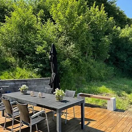 Strandhus Med Panoramaudsigt Ved Anslet Strand