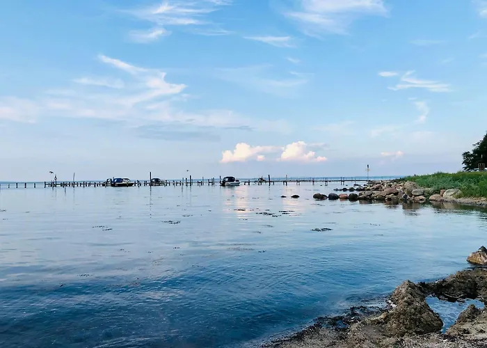 Strandhus Med Panoramaudsigt Ved Anslet