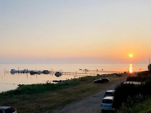 Beach House With Panoramic View At Anslet Beach *