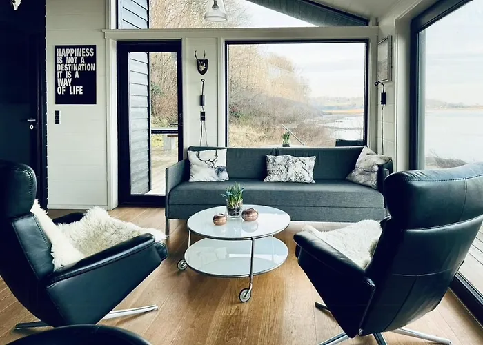 Beach House With Panoramic View At Anslet Beach